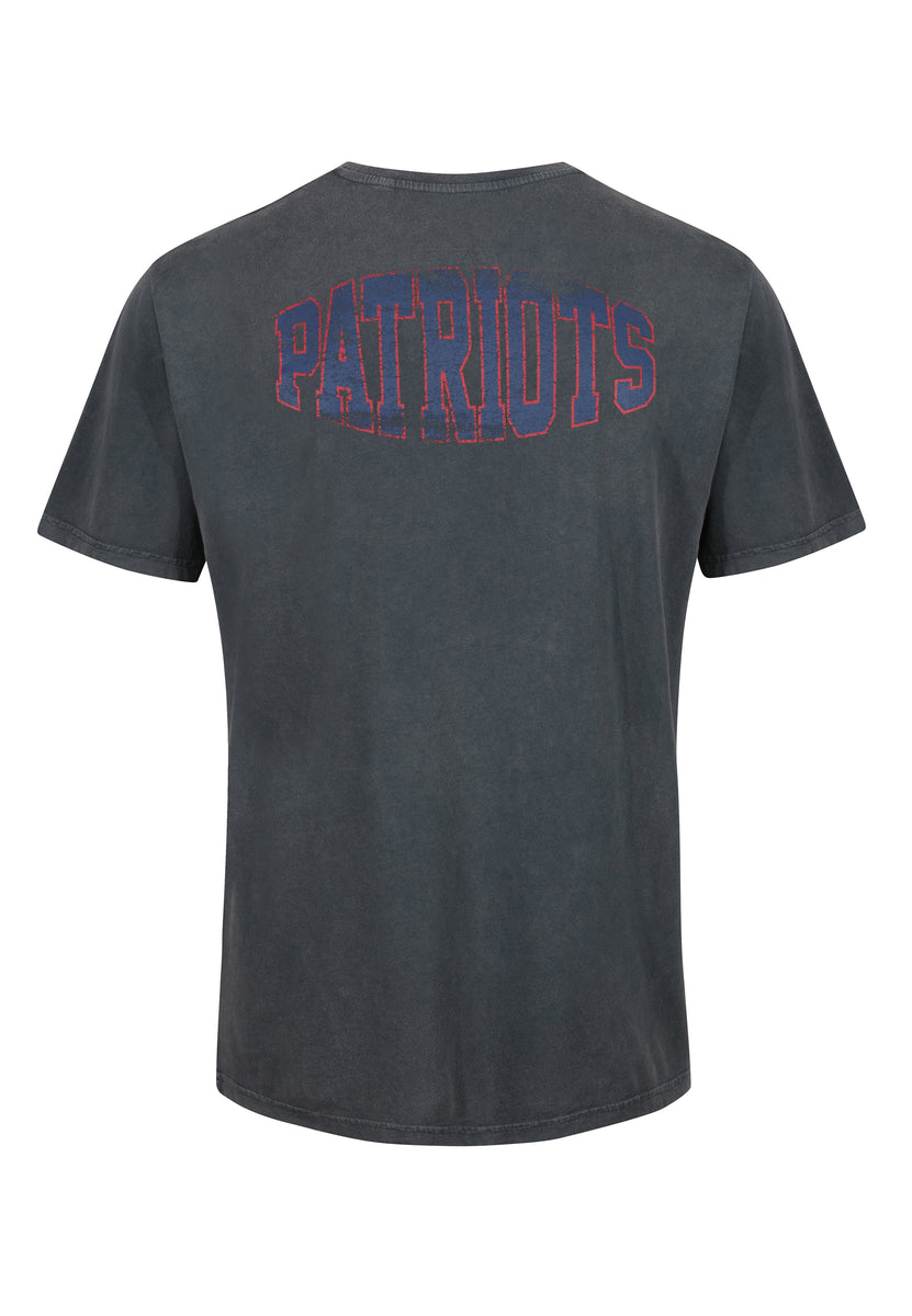 New England Patriots Vintage Full Front Print T-shirt (Size XL)